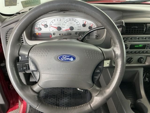 2004 Ford Explorer — photo 6