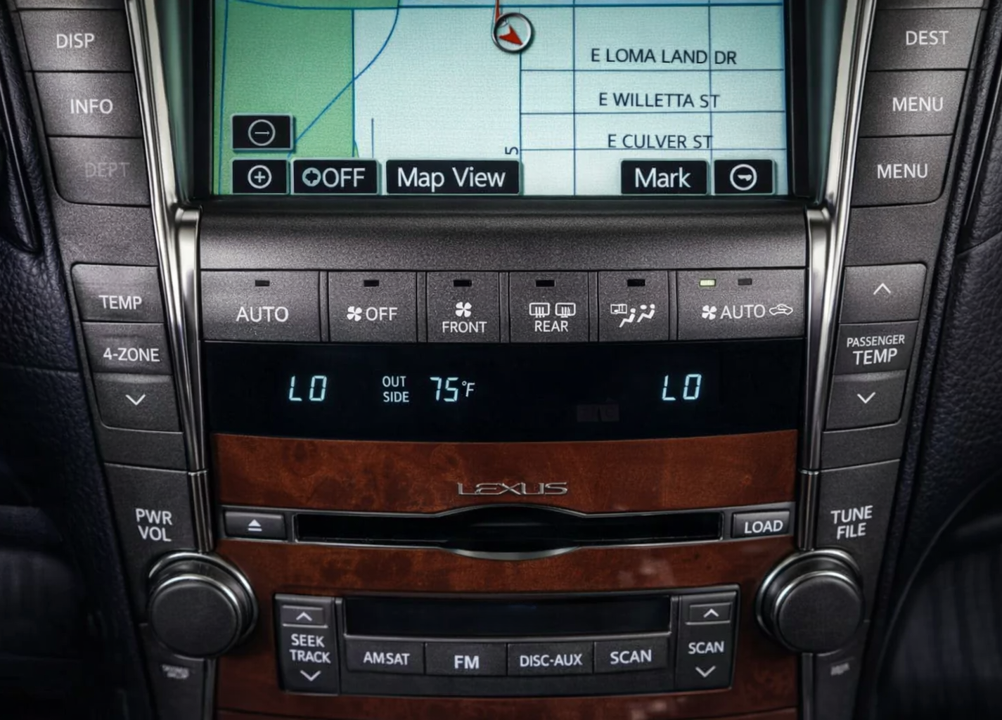 2007 Lexus LS — photo 11