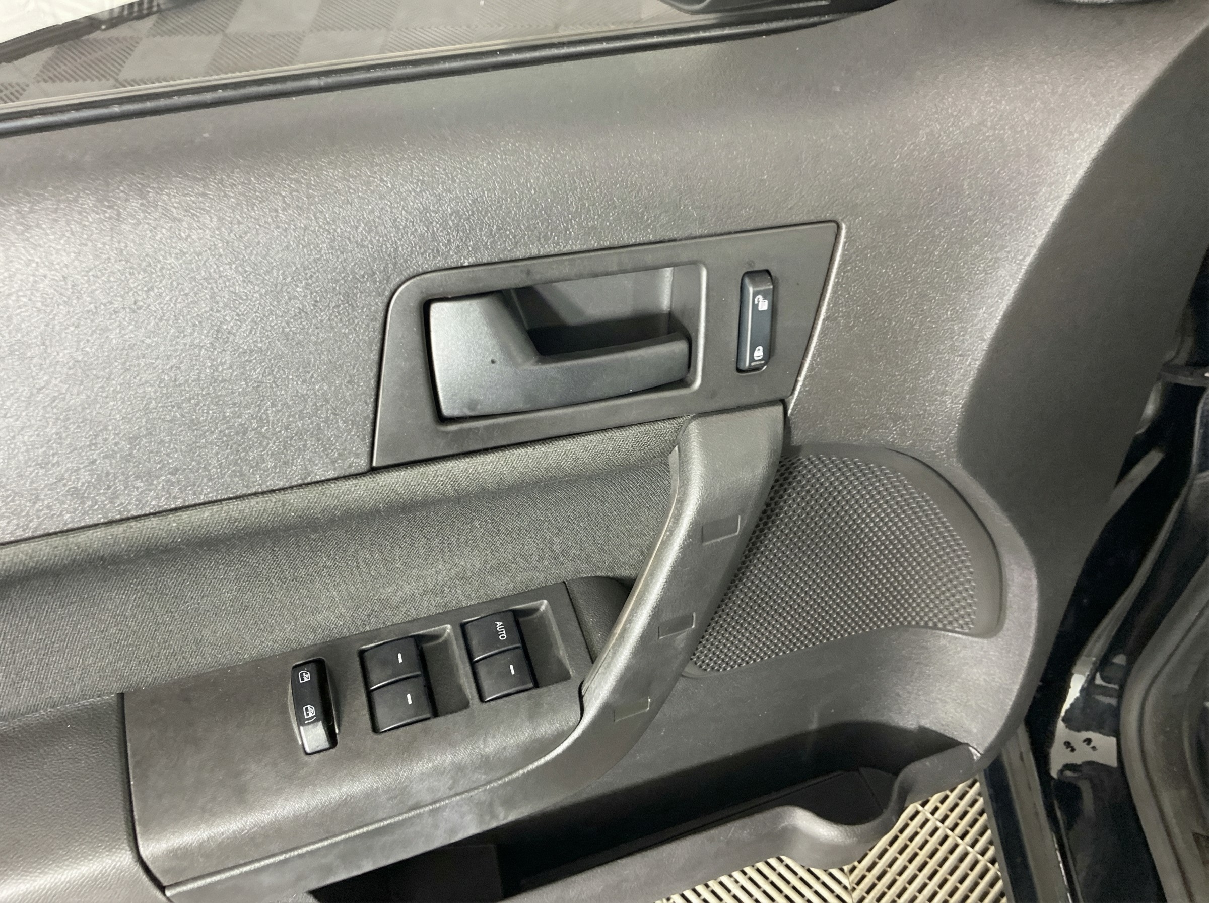 2008 Ford Focus — photo 4