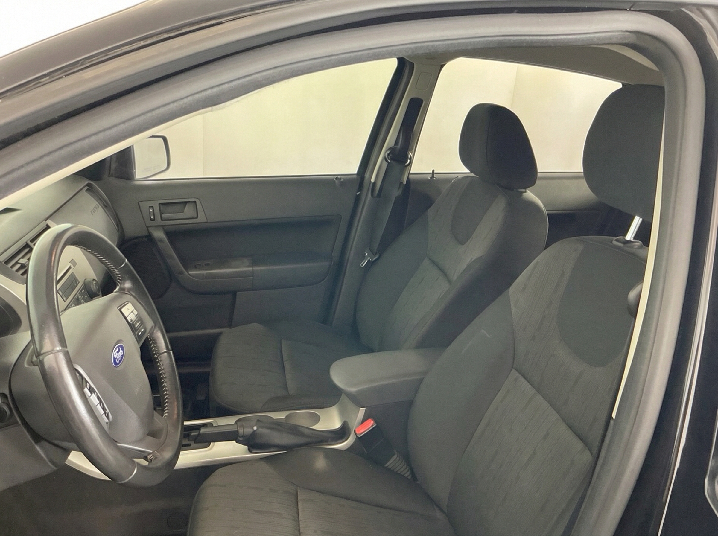 2008 Ford Focus — photo 5