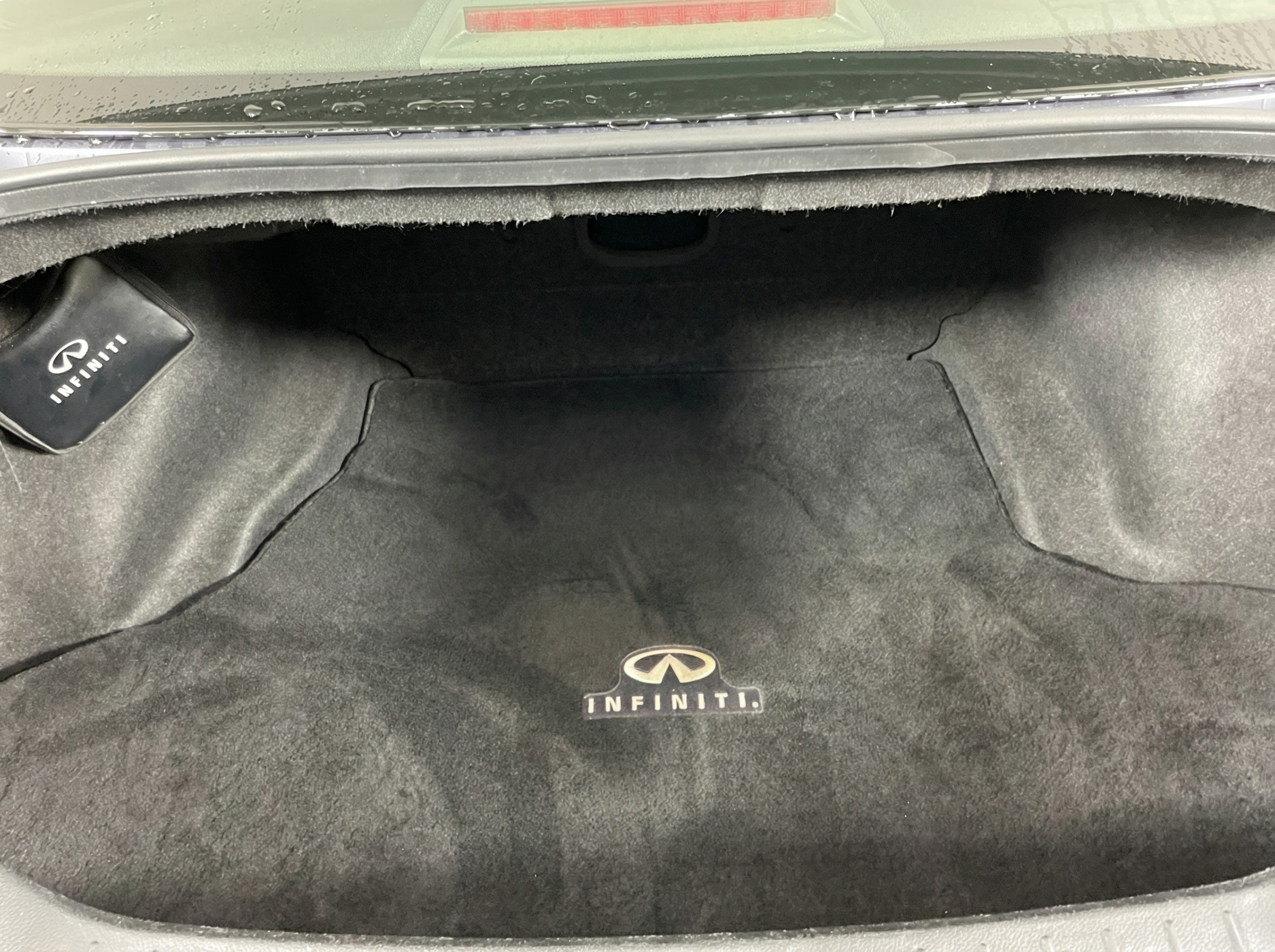 2010 Infiniti G37 — photo 15