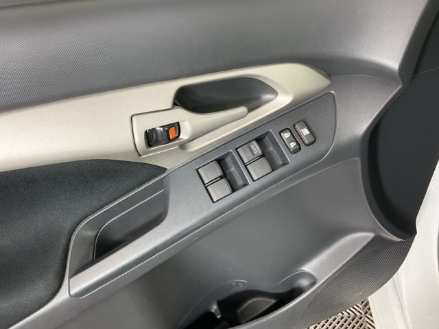 2010 Toyota Matrix — photo 4