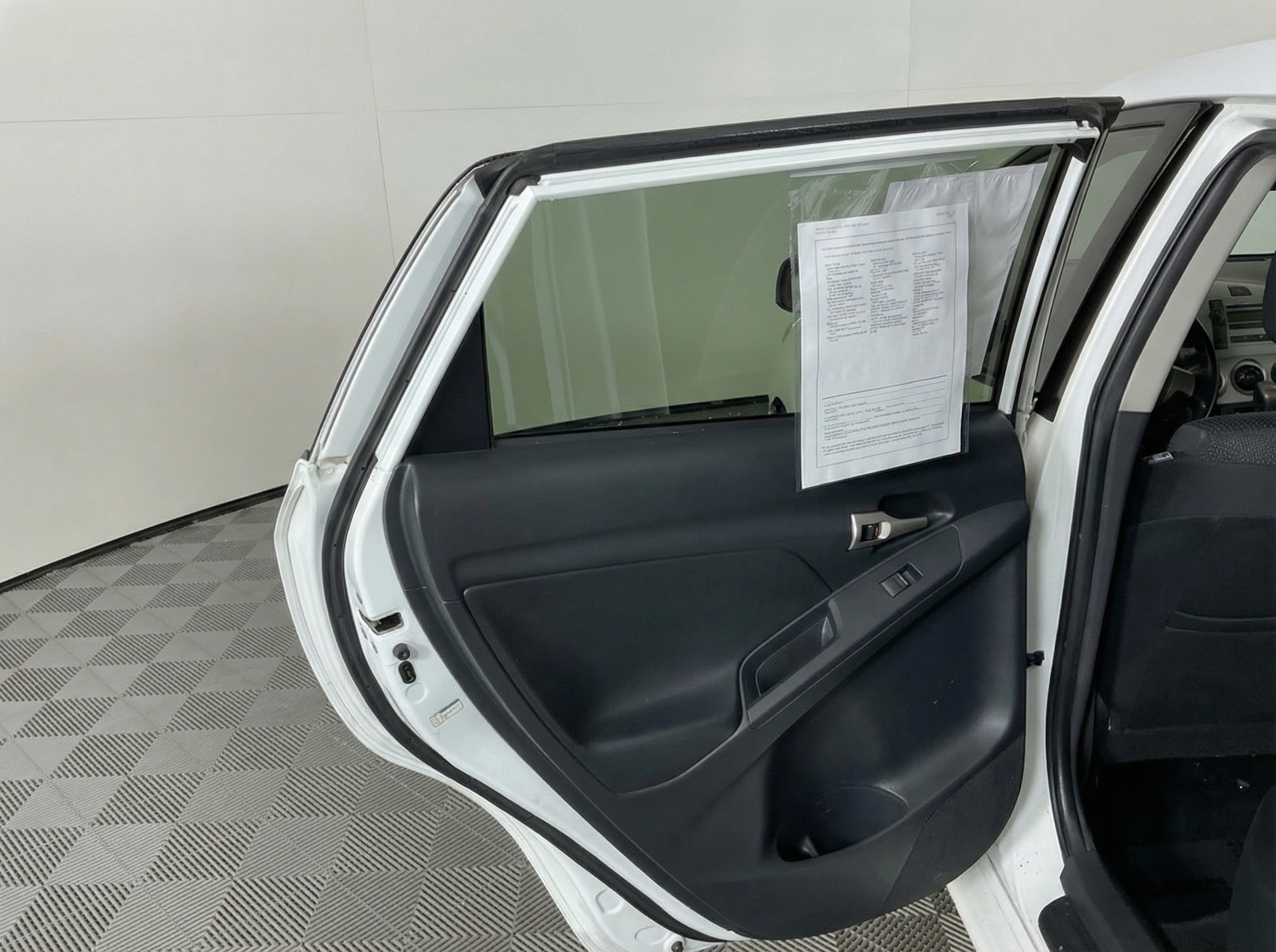 2010 Toyota Matrix — photo 8