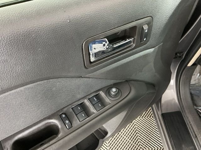2012 Ford Fusion — photo 4