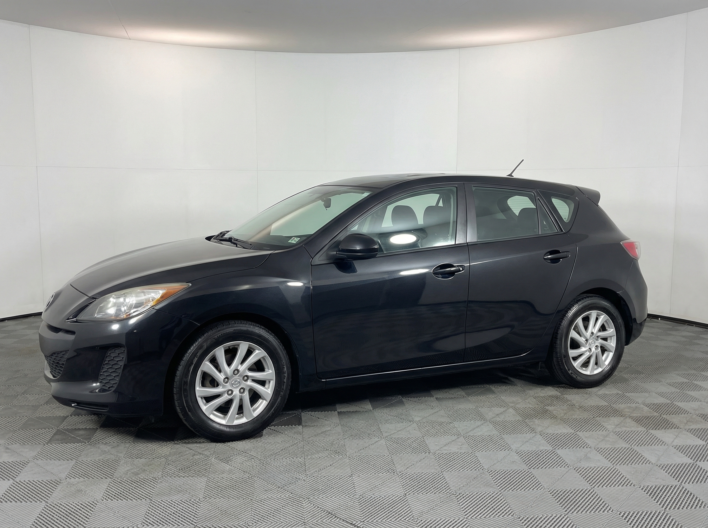2012 Mazda 3 — photo 2