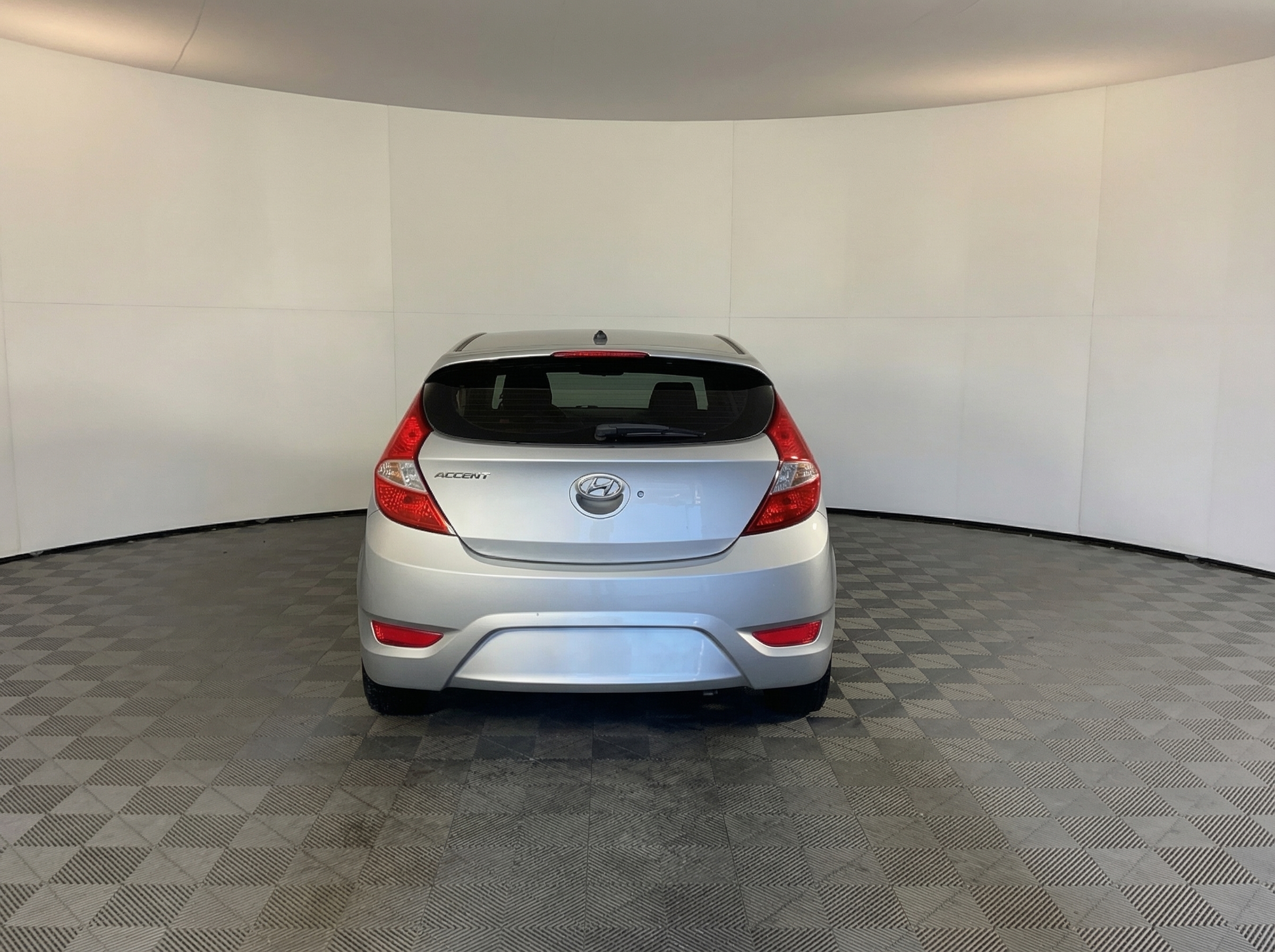 2013 Hyundai Accent — photo 1
