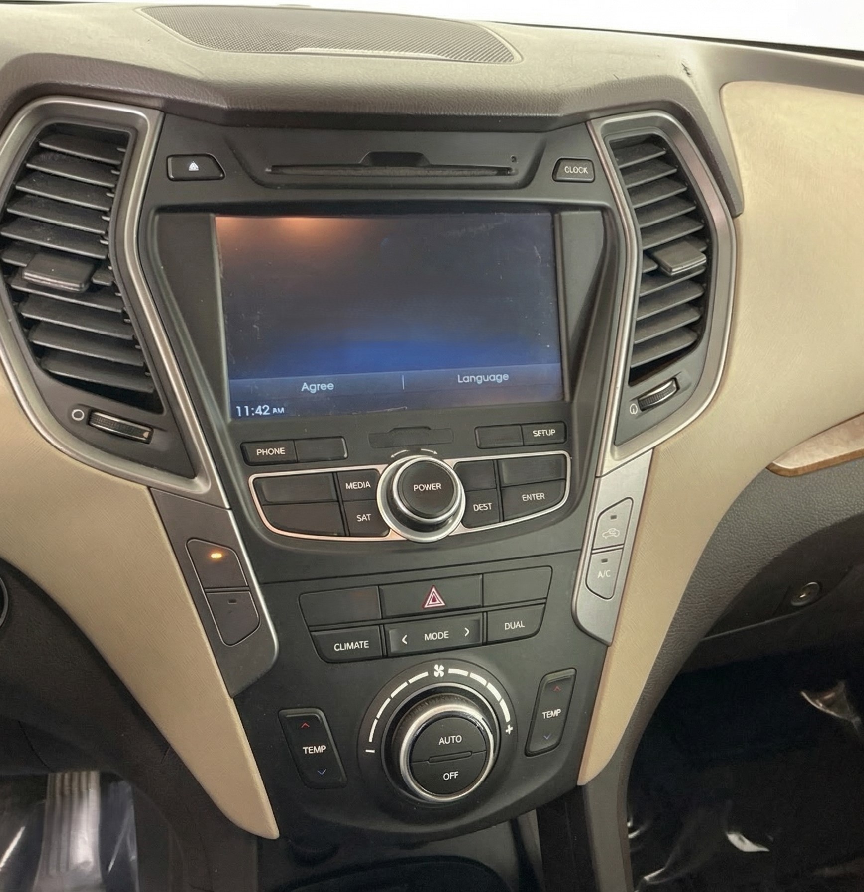 2013 Hyundai Santa Fe — photo 8