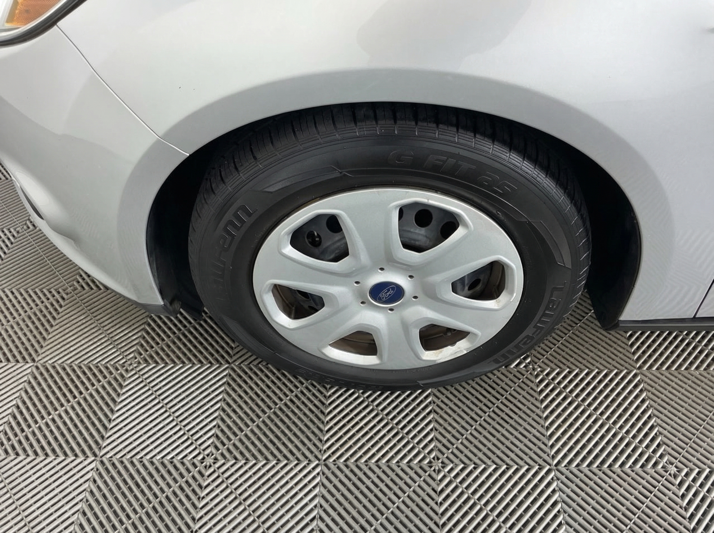 2014 Ford Focus — photo 14