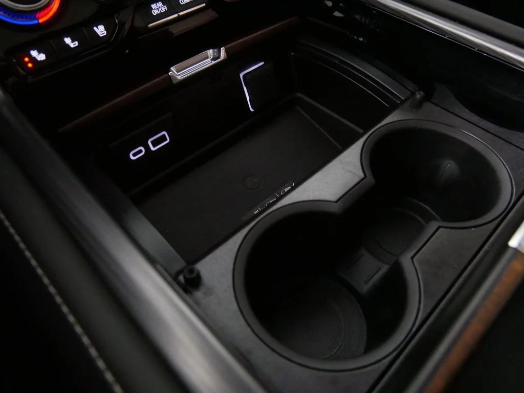 2024 GMC Yukon — photo 26