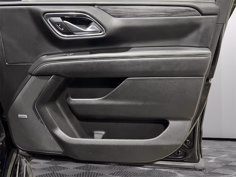 2023 GMC Yukon — photo 8