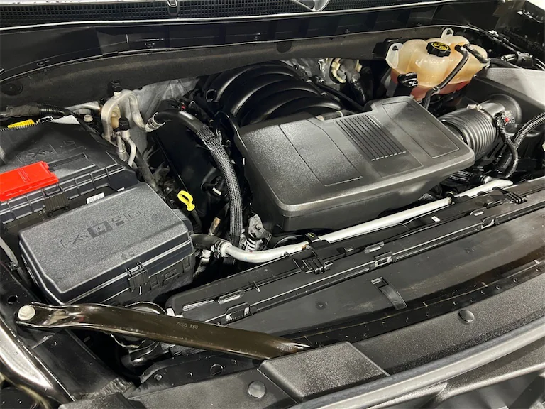 2023 GMC Yukon — photo 33